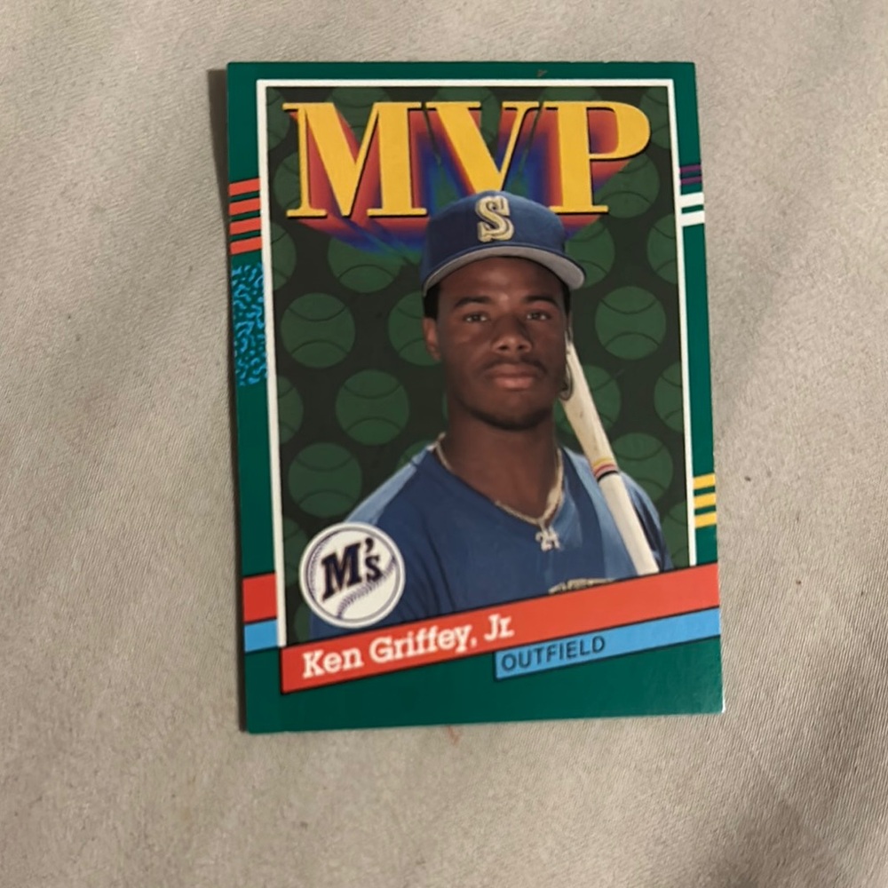 Ken Griffey Jr. MVP Baseball Card #392
